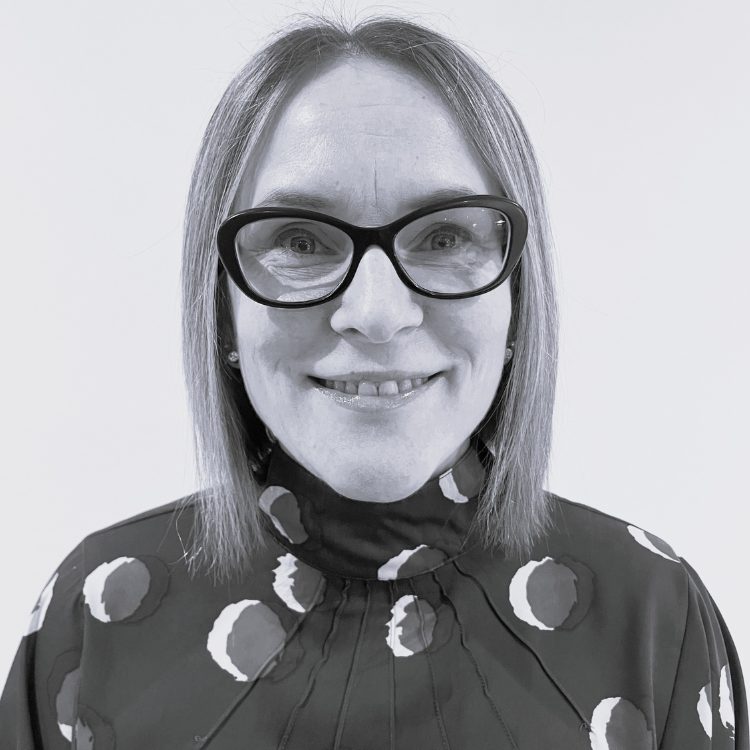 Helen Ibbot headshot photo